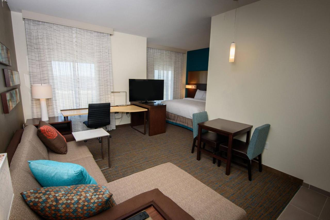 Hotel By Marriott Cleveland At The Emerald Event Center 3*