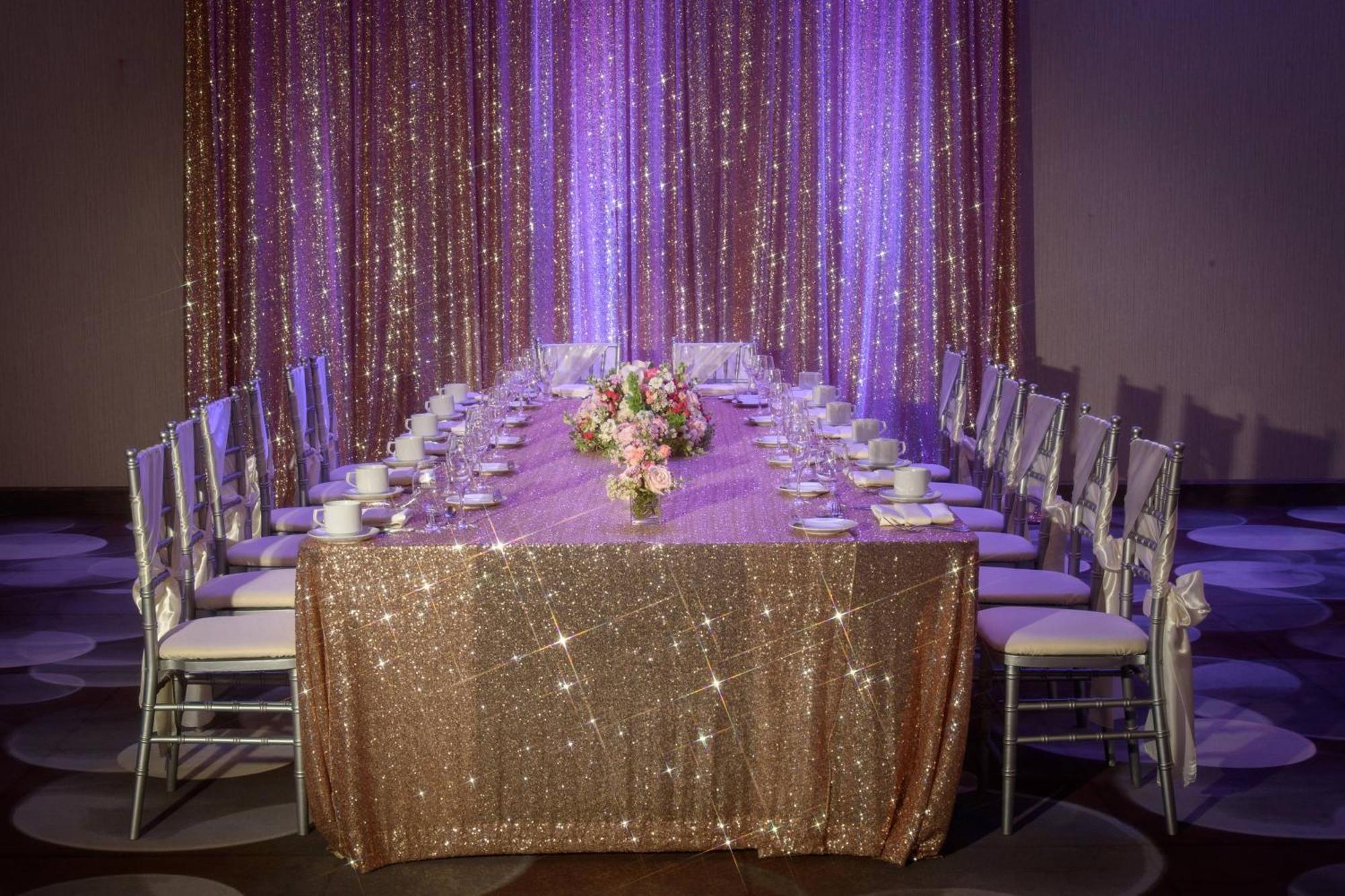 Hotel By Marriott Cleveland At The Emerald Event Center
