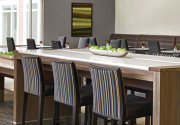 By Marriott Cleveland At The Emerald Event Center Hotel 3*
